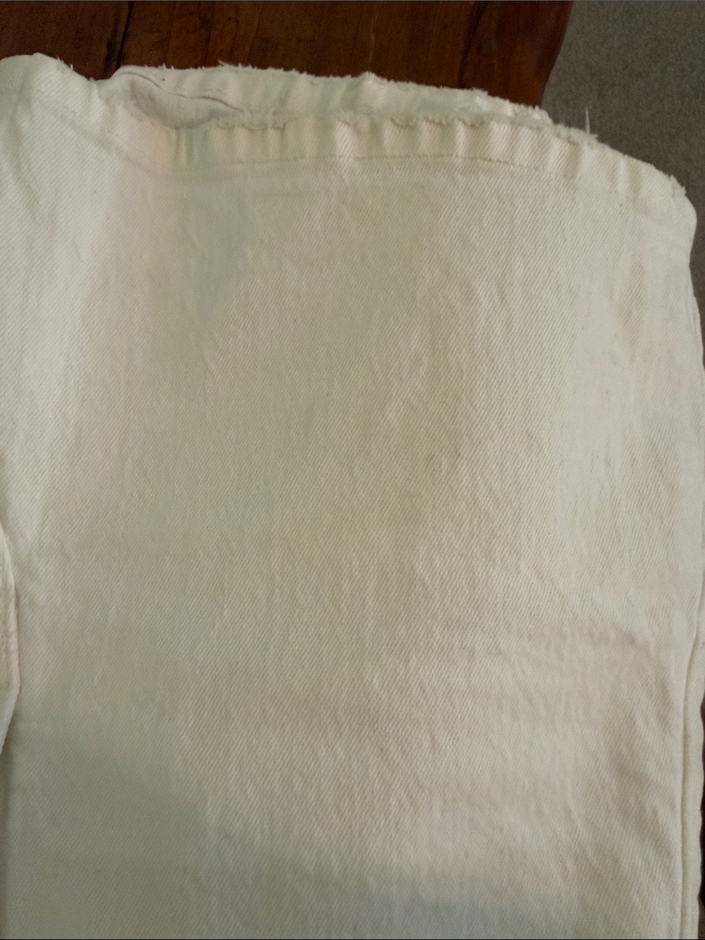 Abercrombie & Fitch Women’s White High-Rise Dad Shorts - Picture 5 of 5